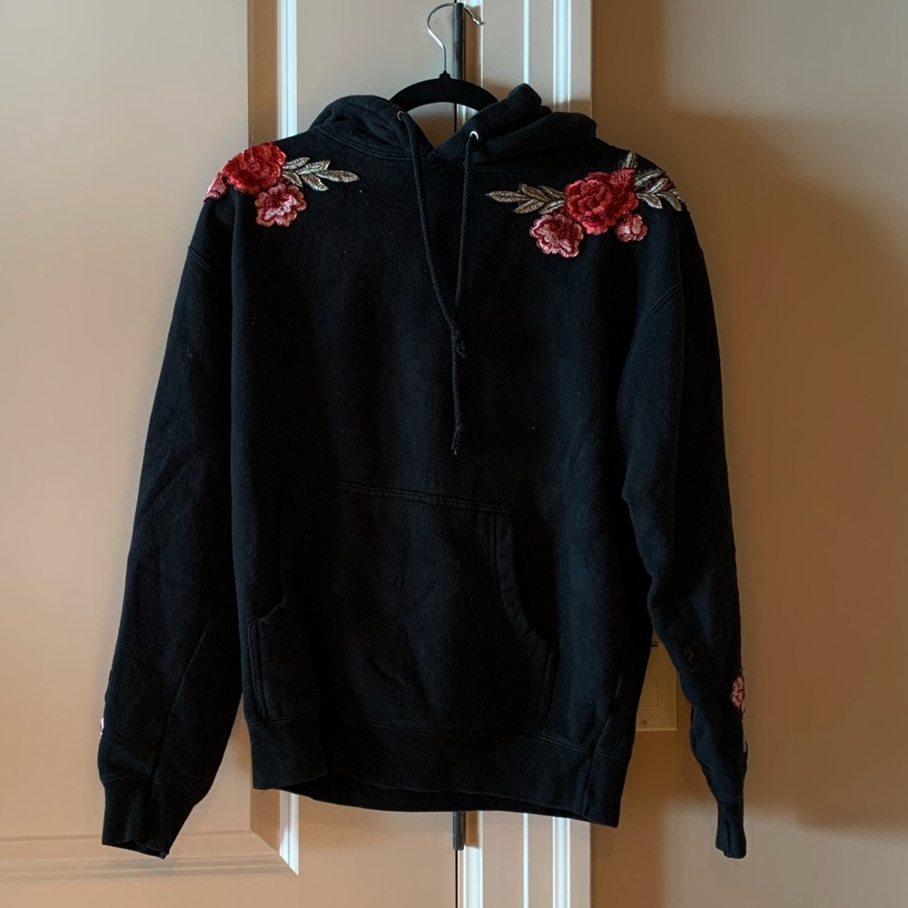 Embroidered Black Sweatshirt